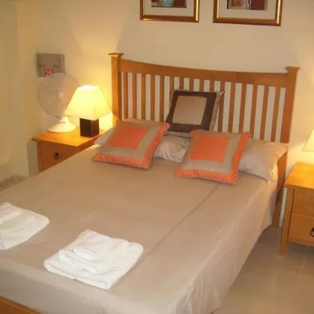 Playa Golf Villas 公寓 奥里韦拉