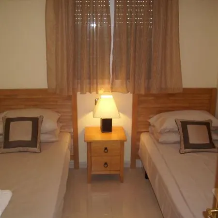 Playa Golf Villas * 奥里韦拉
